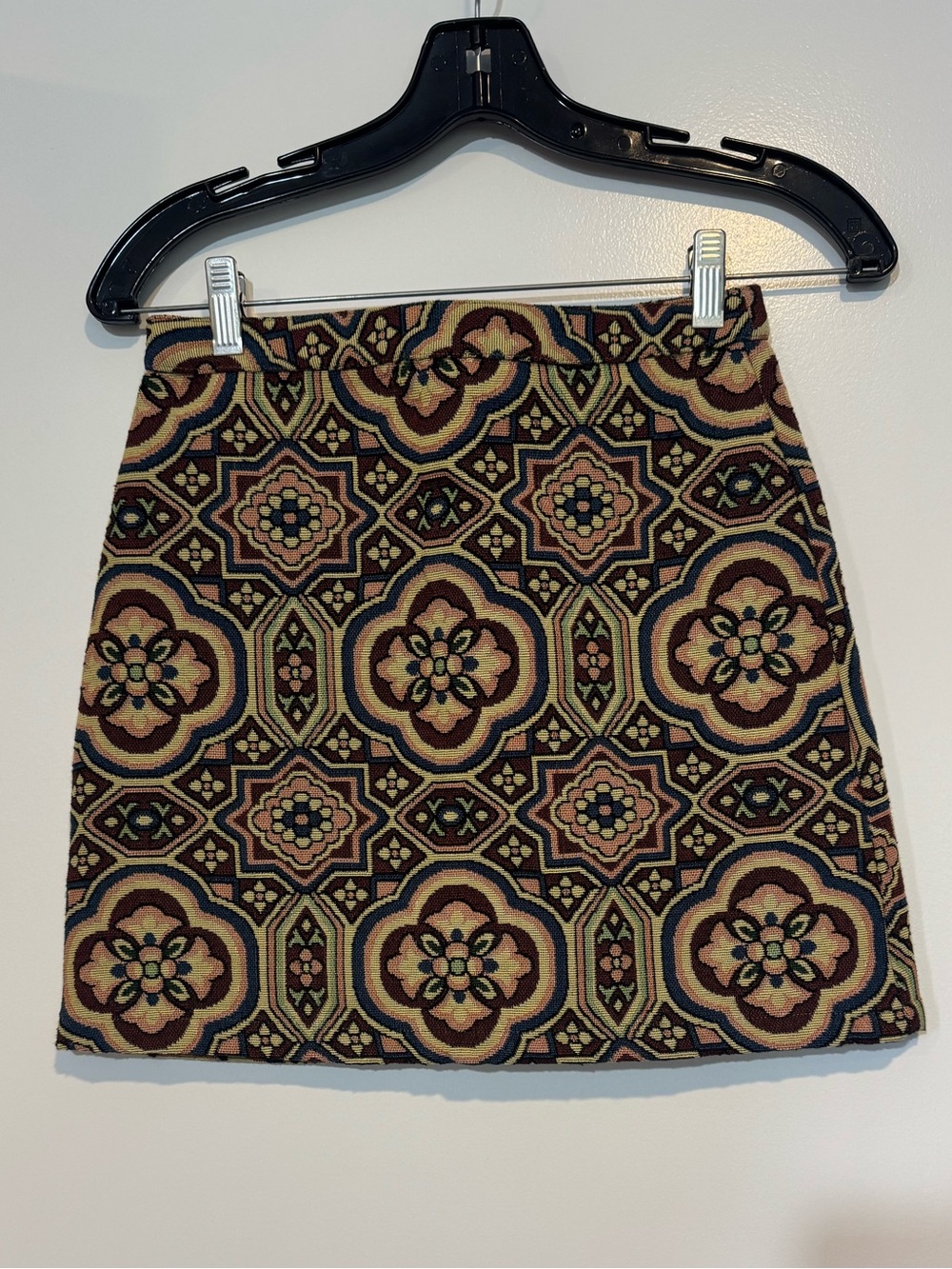 Topshop Woven Tapestry Floral Mini Skirt - Size 2 - Multi-Color Jacquard